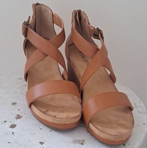 New! Dream Pairs Cogniac Sandals, Size 9.